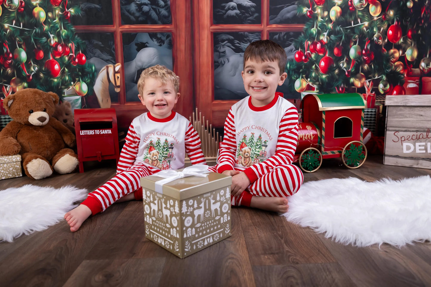 Personalised kids Christmas Pyjamas, Christmas Eve Pj's, Childrens Christmas, Christmas Present, Christmas gift.